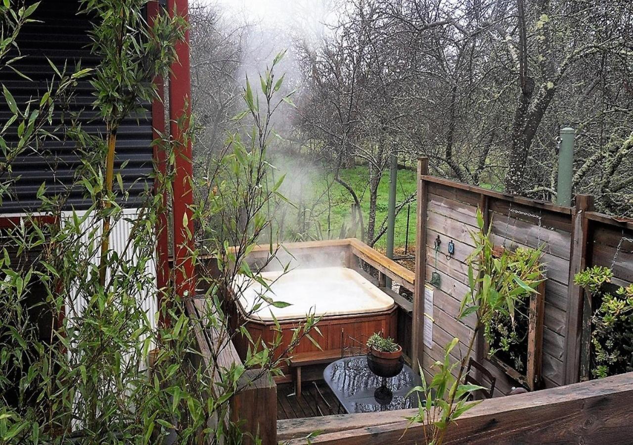 Sutton Spring Art Retreats Apartment Daylesford Bagian luar foto